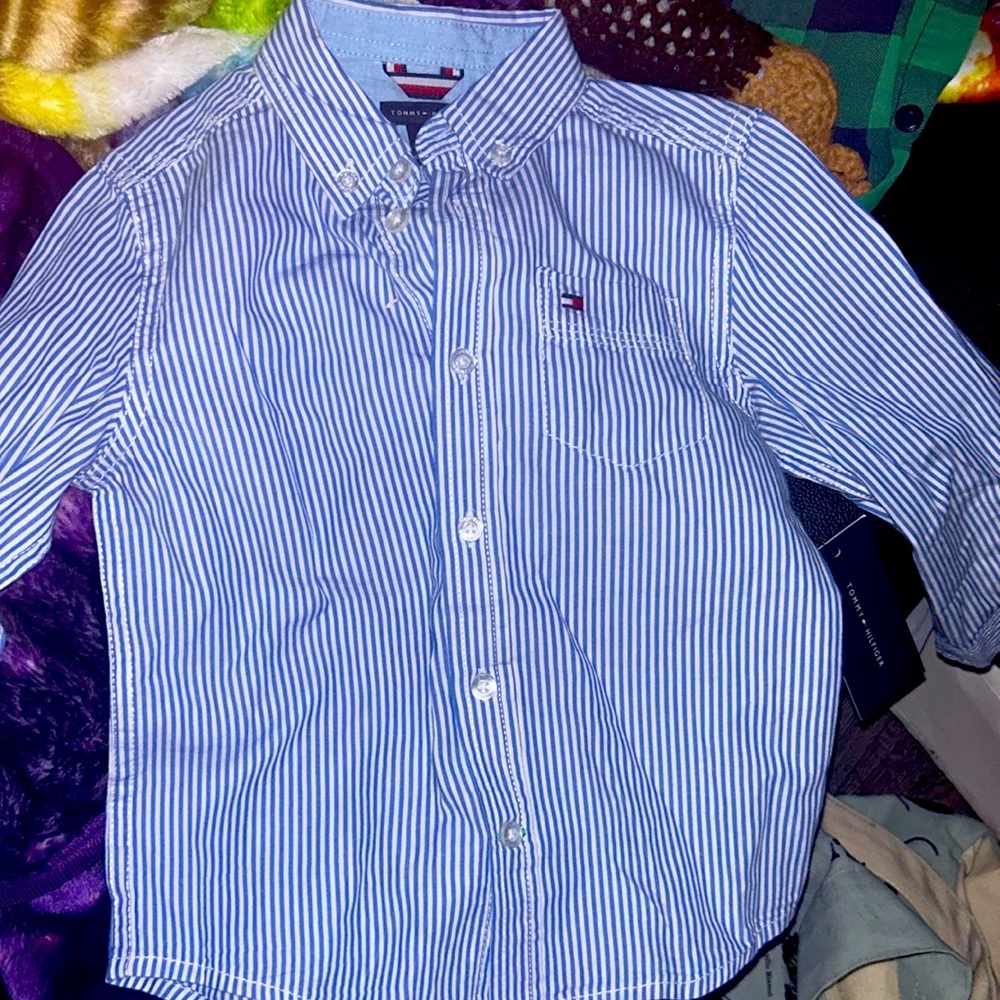 Tommy Hilfiger Baby/ toddler button down shirt, 2T stripe